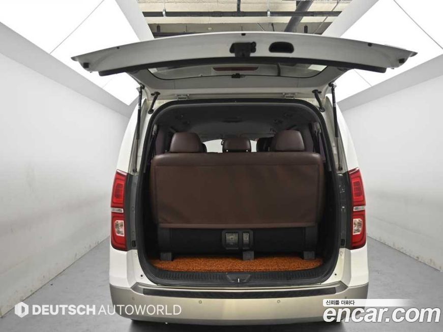 Hyundai Starex 2018