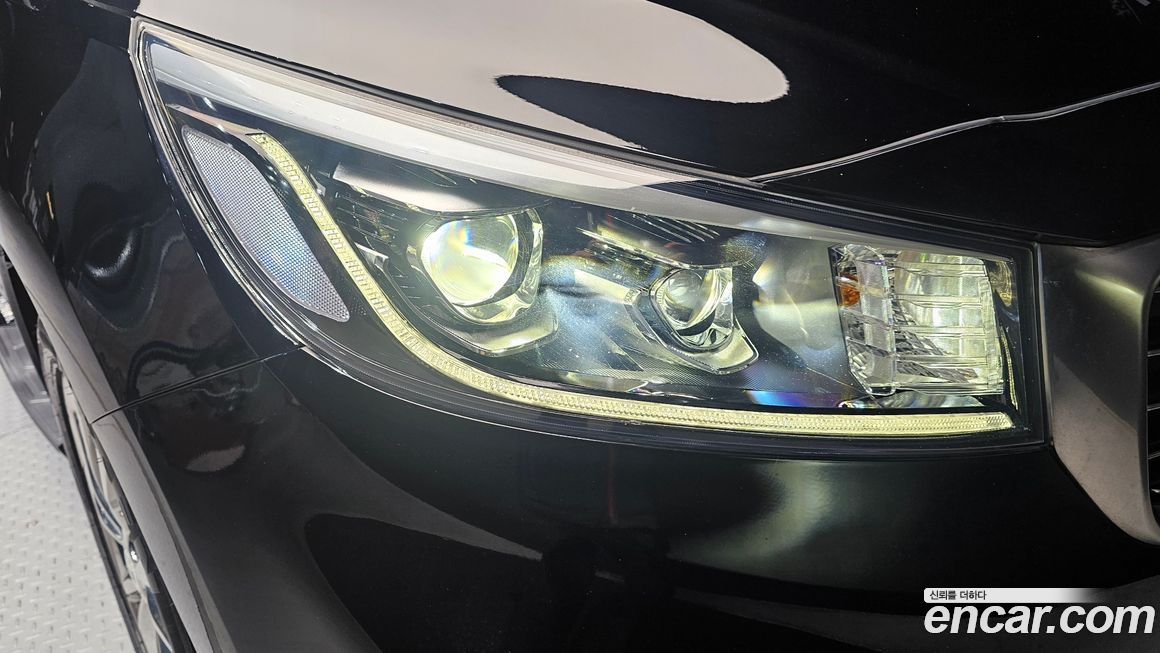 Kia Canival 2019