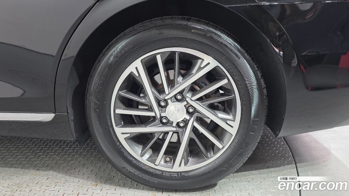 Hyundai Grandeur 2021