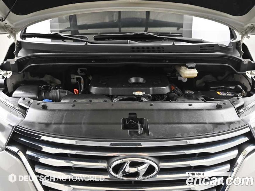 Hyundai Starex 2018