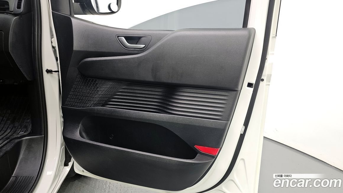 Hyundai Staria 2022
