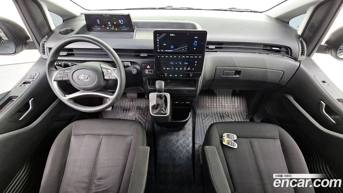 Hyundai Staria 2022