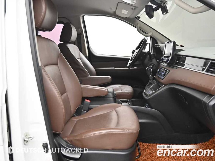 Hyundai Starex 2018