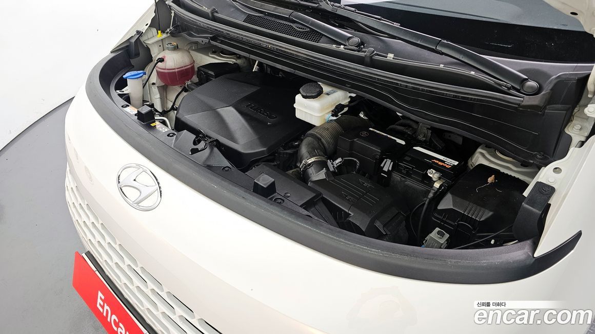 Hyundai Staria 2022
