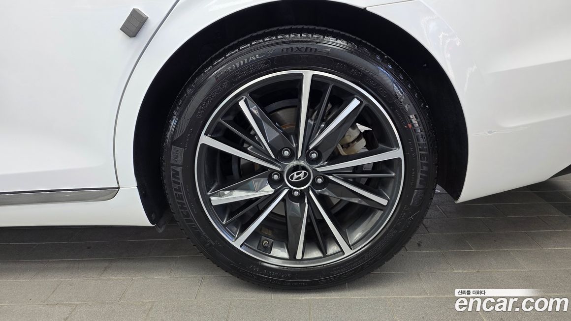 Hyundai Grandeur 2020