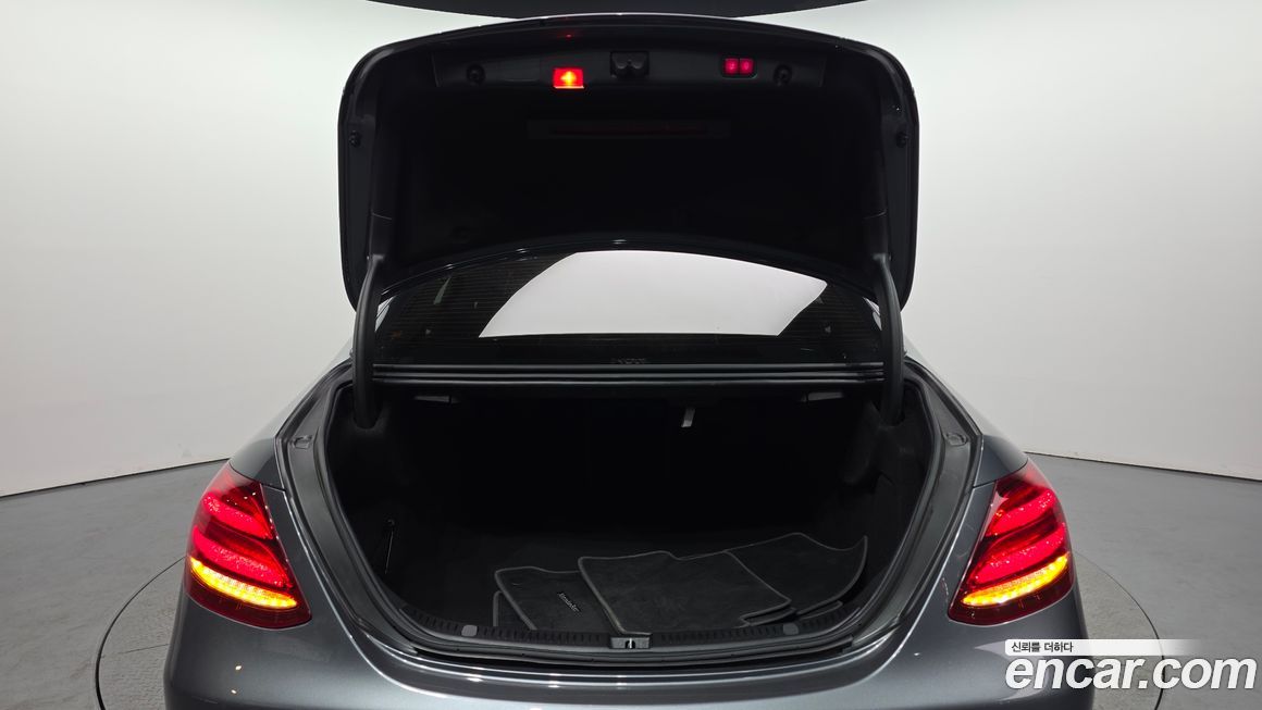 Mercedes-Benz E-Class 2019