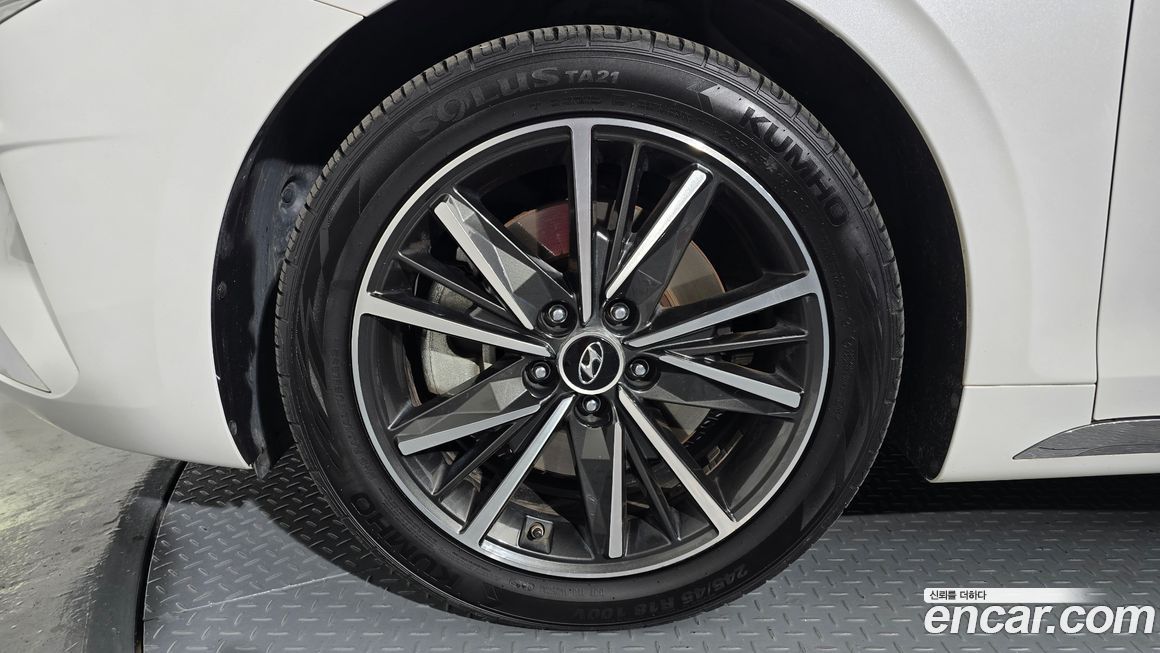 Hyundai Grandeur 2022