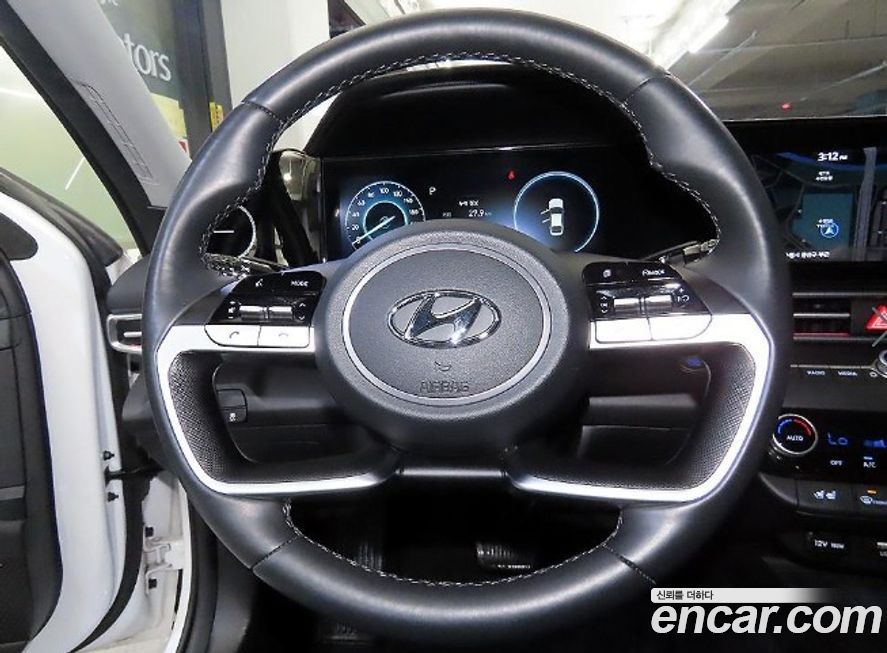 Hyundai AVANTE 2022