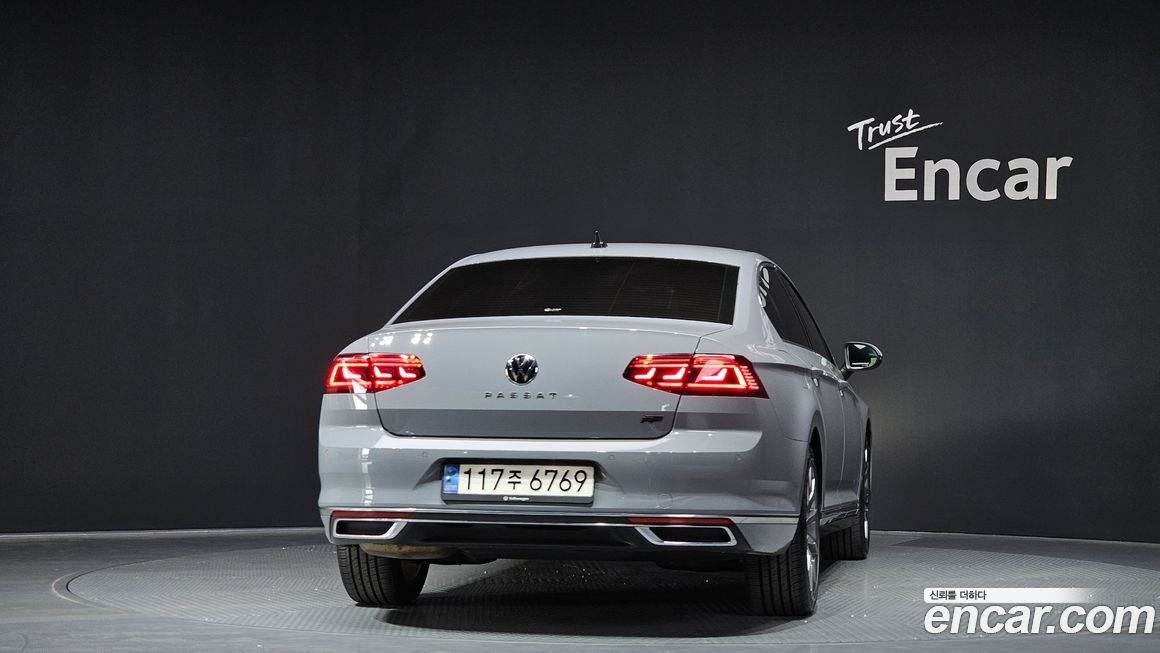 Volkswagen Passat 2022