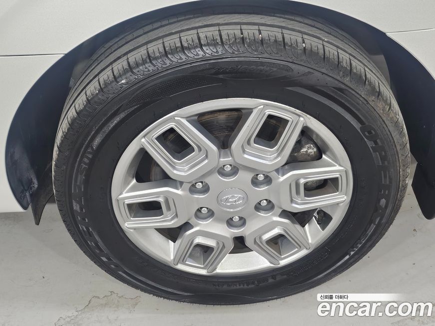 Hyundai Staria 2022