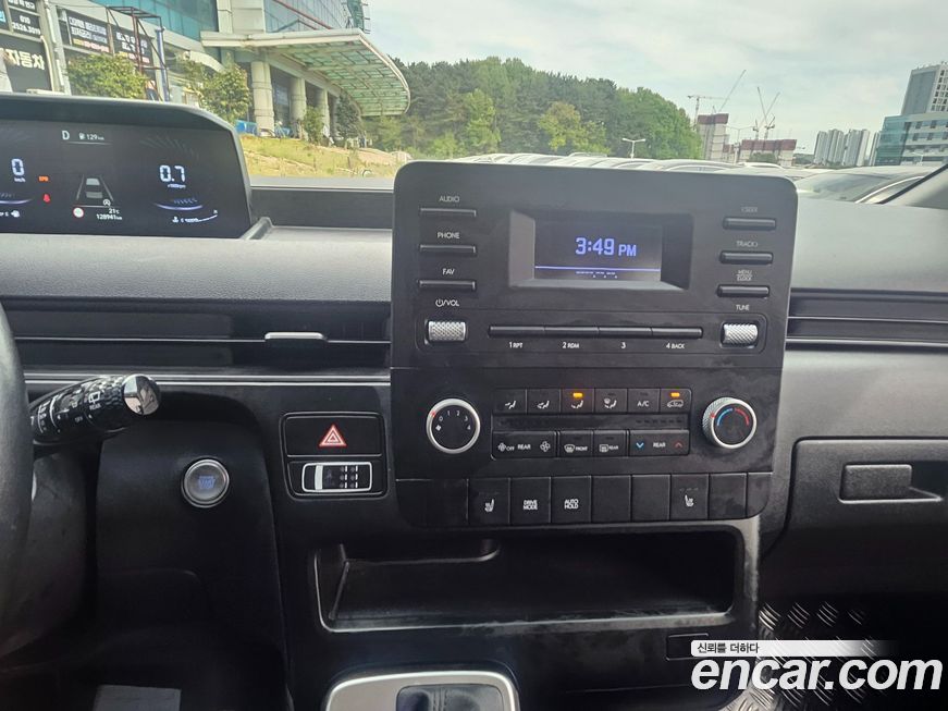 Hyundai Staria 2022