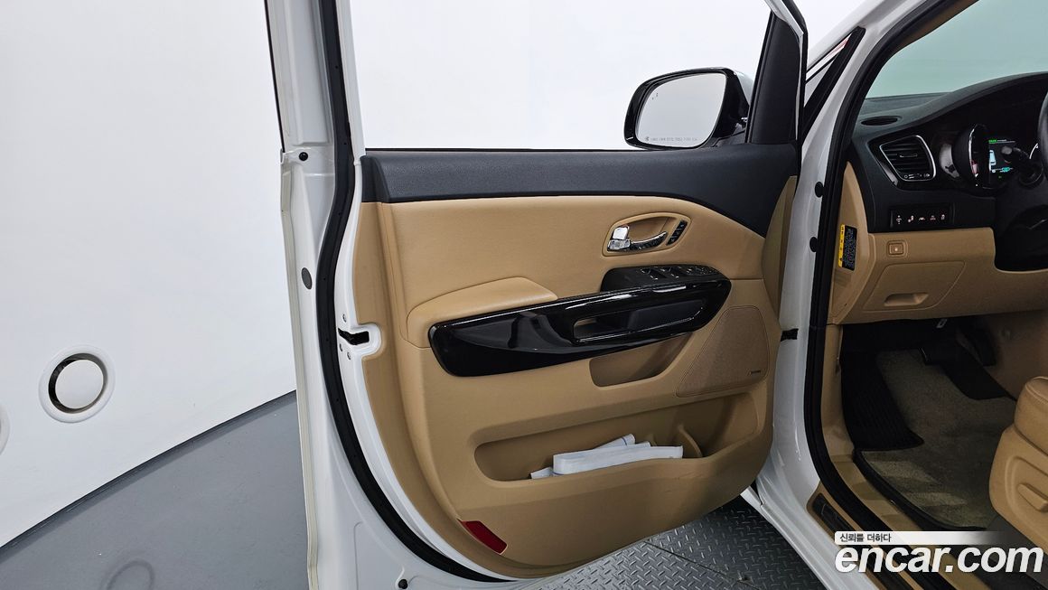 Kia Canival 2019