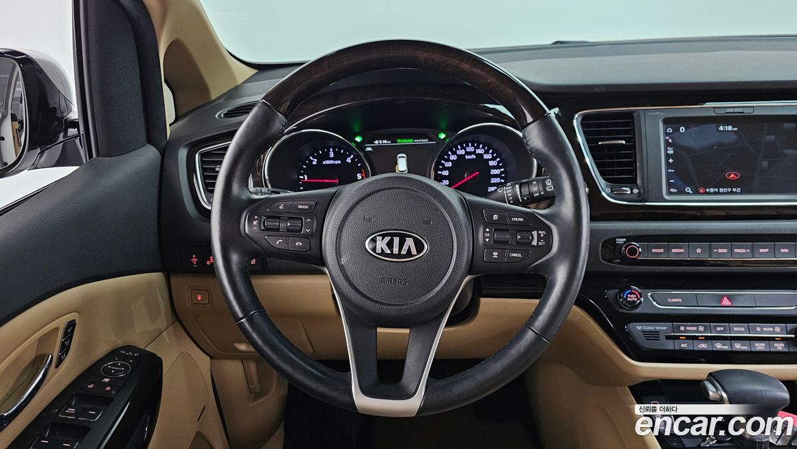 Kia Canival 2019