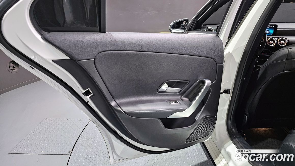 Mercedes-Benz A-Class 2021