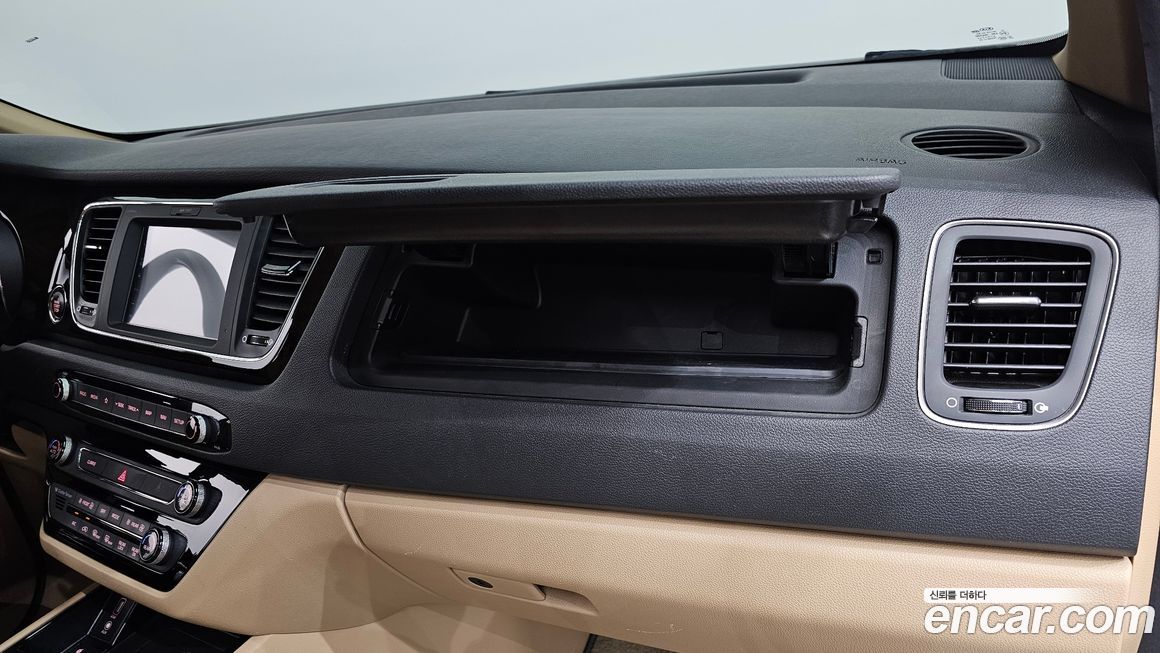 Kia Canival 2019
