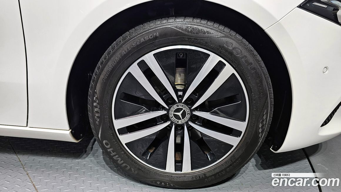 Mercedes-Benz A-Class 2021