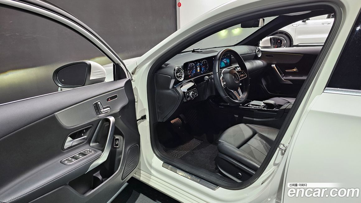 Mercedes-Benz A-Class 2021