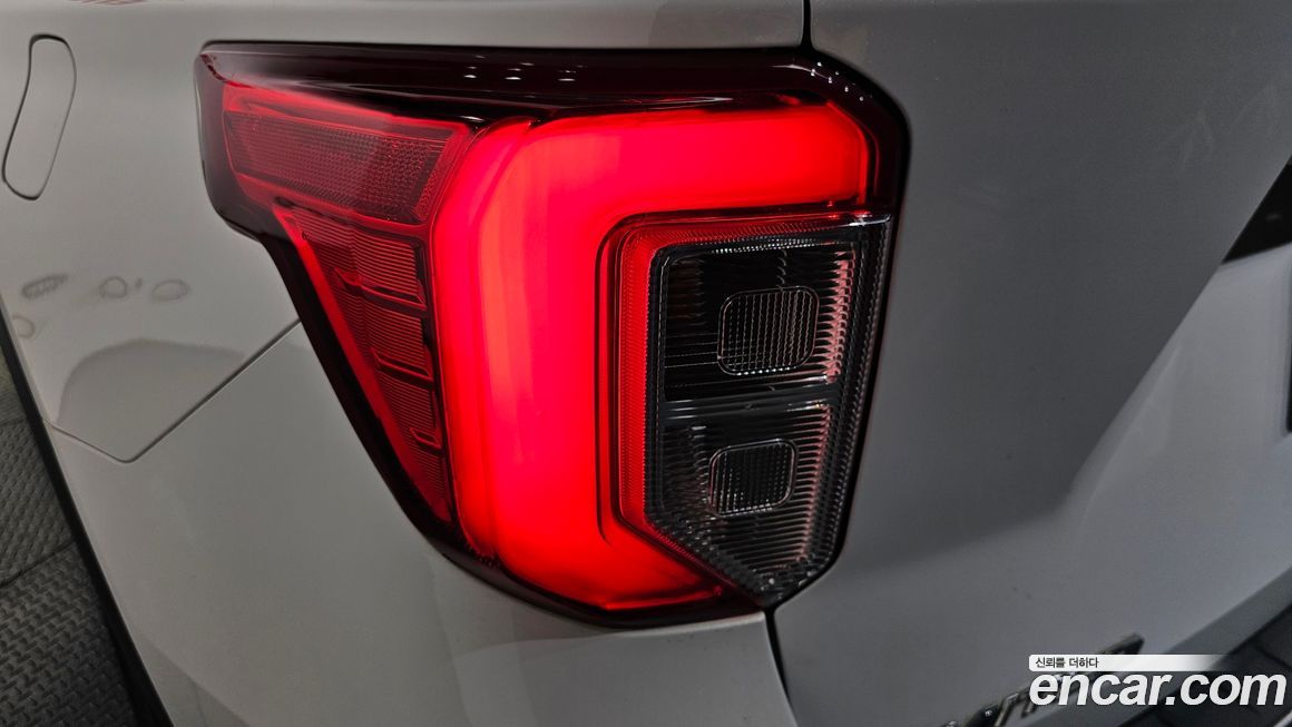 Ford Explorer 2021