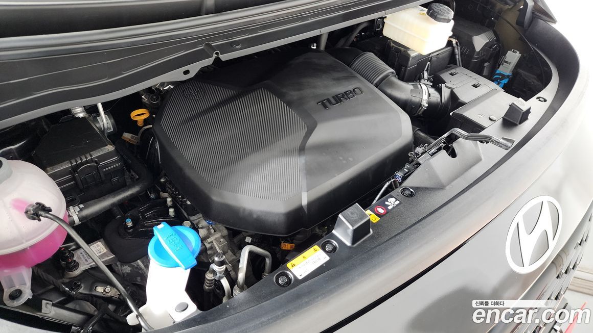Hyundai Staria 2025