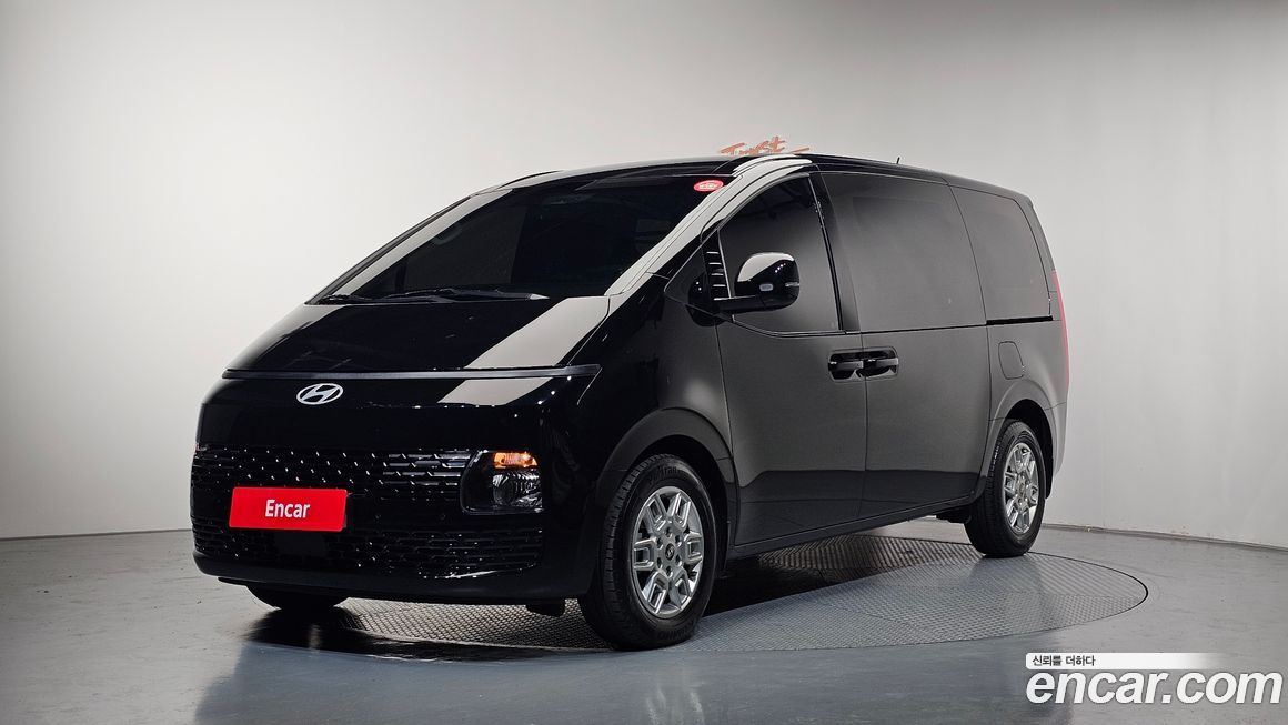 Hyundai Staria 2025