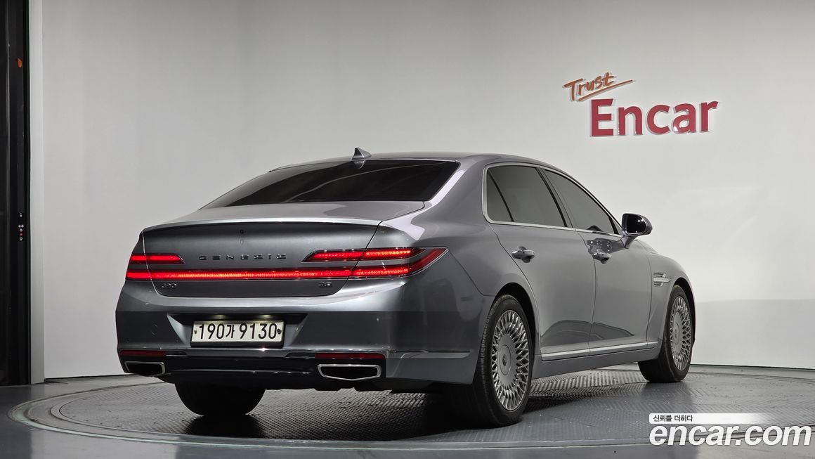 Genesis G90 2020