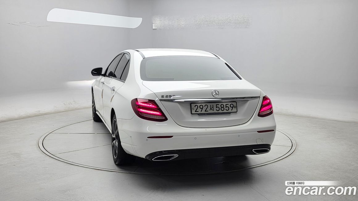 Mercedes-Benz E-Class 2020