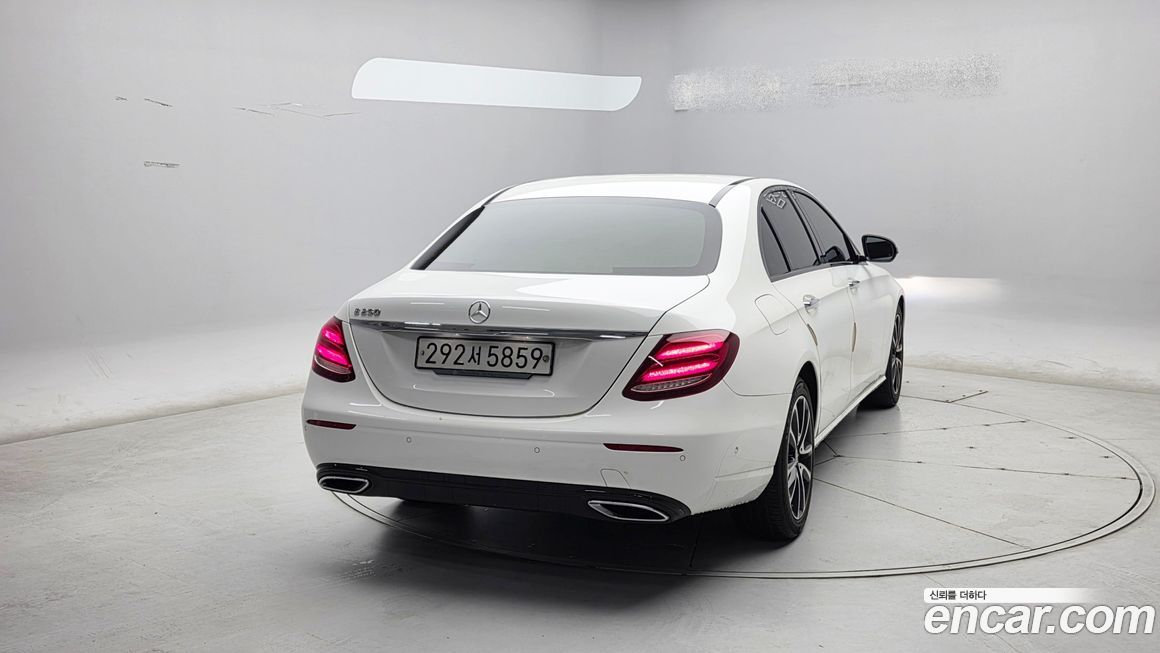 Mercedes-Benz E-Class 2020