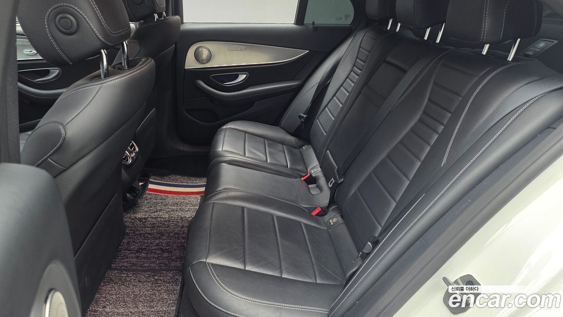 Mercedes-Benz E-Class 2020