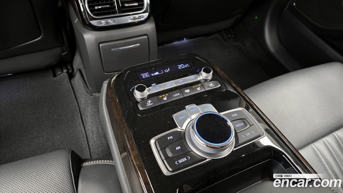Genesis G90 2020