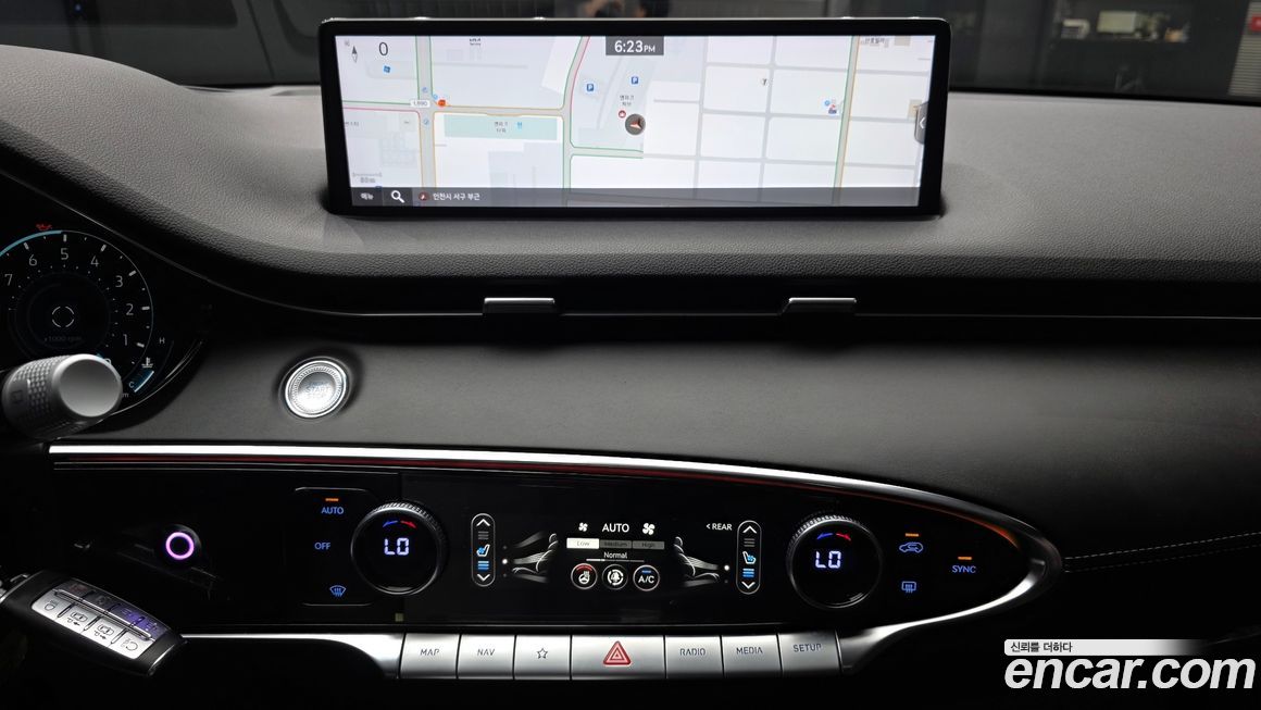 Genesis GV70 2023
