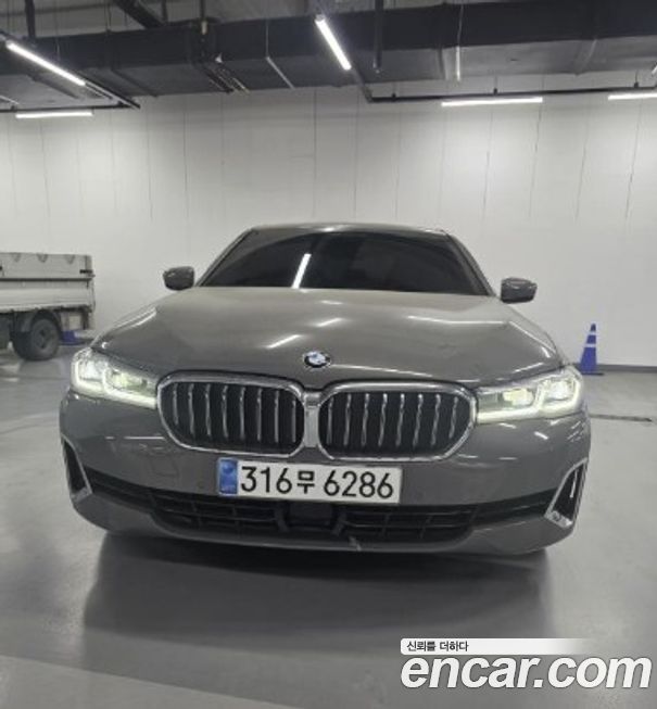 BMW 5-Series 2021
