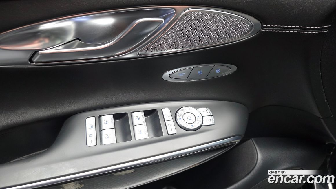 Genesis GV70 2023