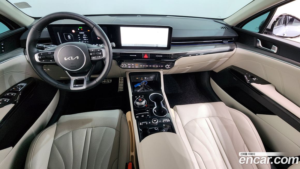 Kia K5 2025