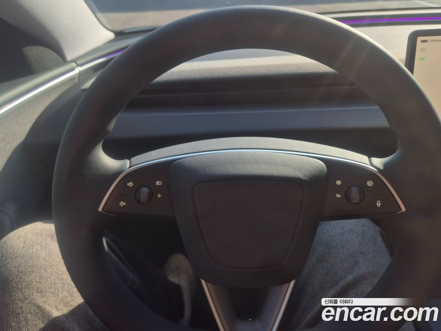 Tesla Model 3 2024