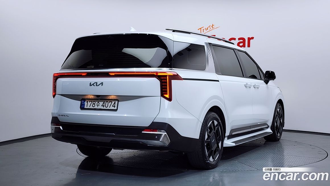 Kia Canival 2025