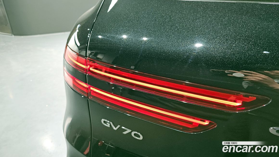 Genesis GV70 2021