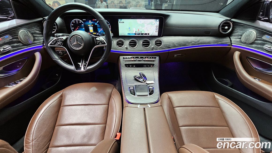 Mercedes-Benz E-Class 2022