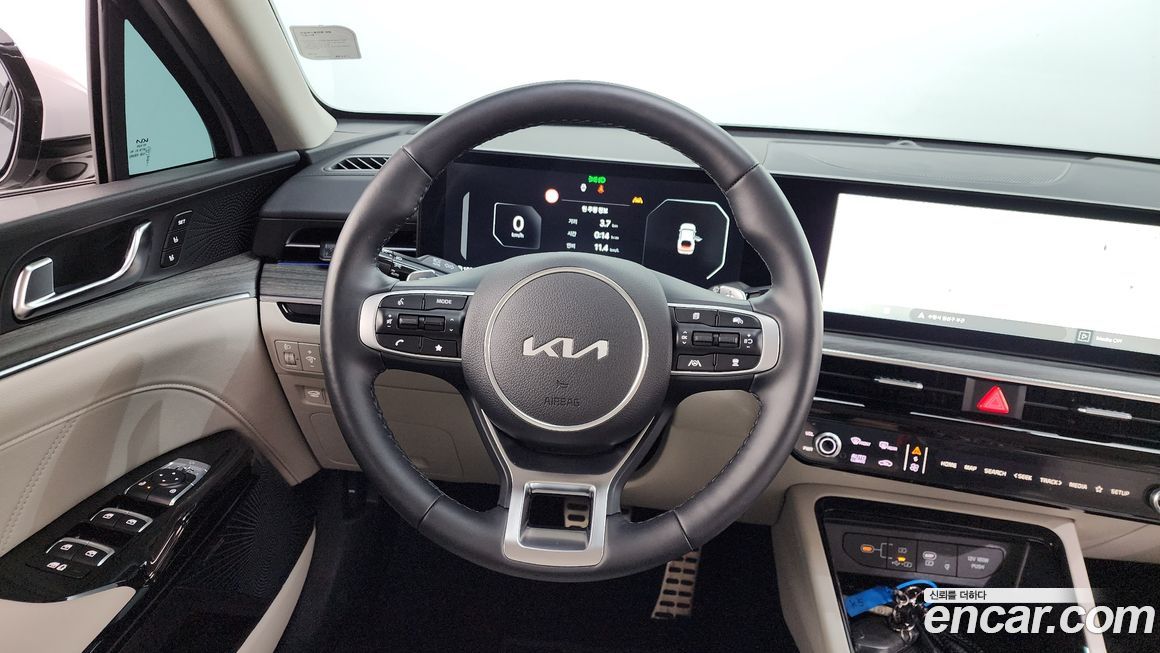 Kia K5 2025