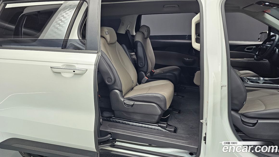 Kia Canival 2025