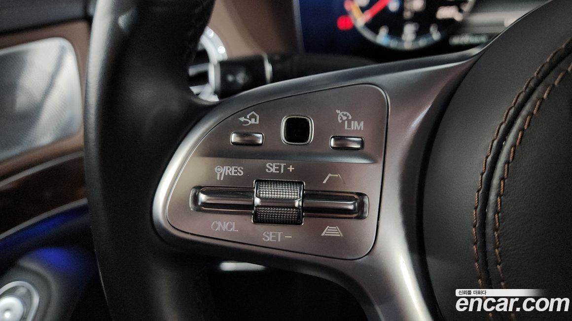 Mercedes-Benz S-Class 2018