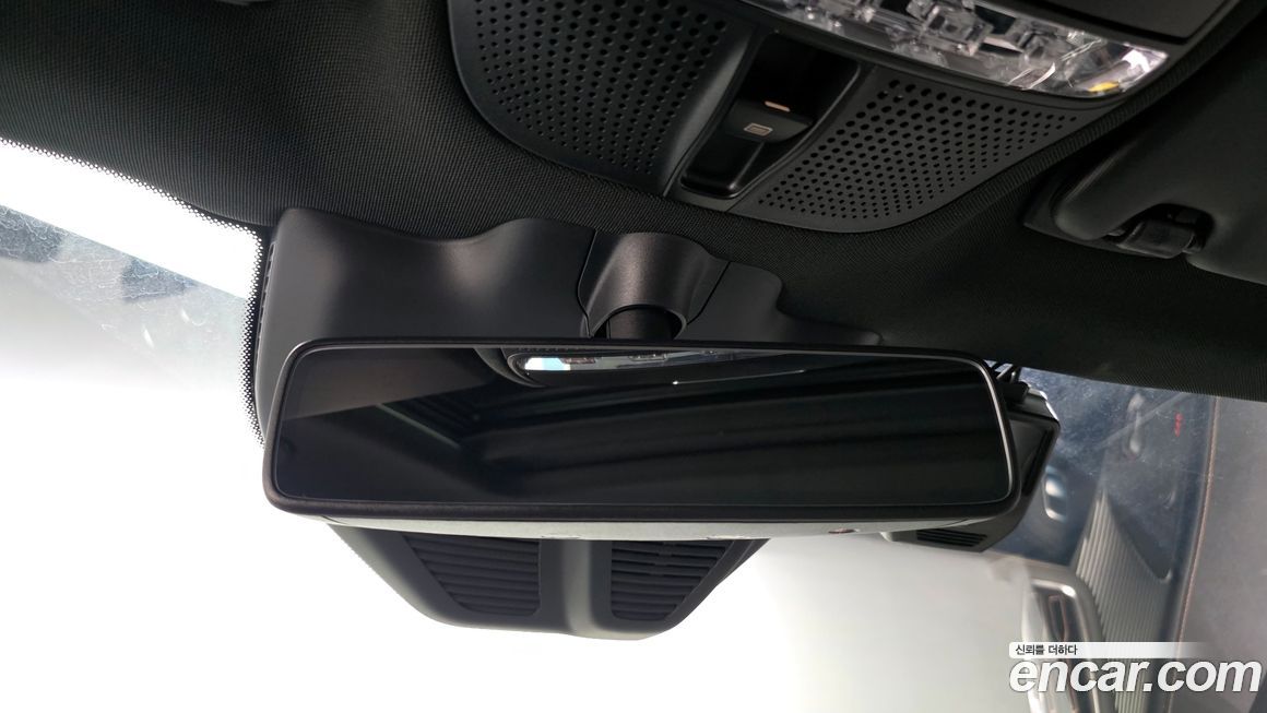 Mercedes-Benz EQC 2020