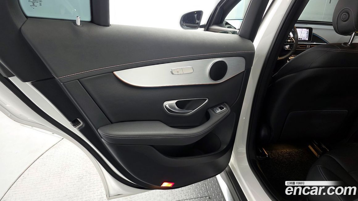 Mercedes-Benz EQC 2020