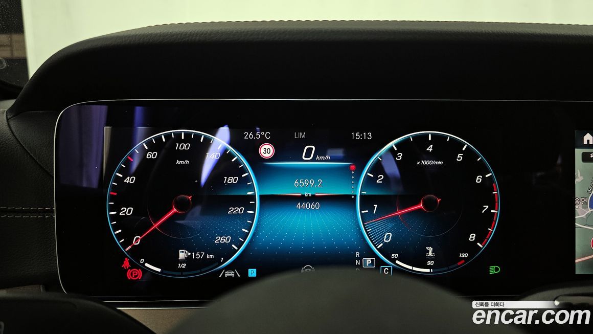 Mercedes-Benz E-Class 2022