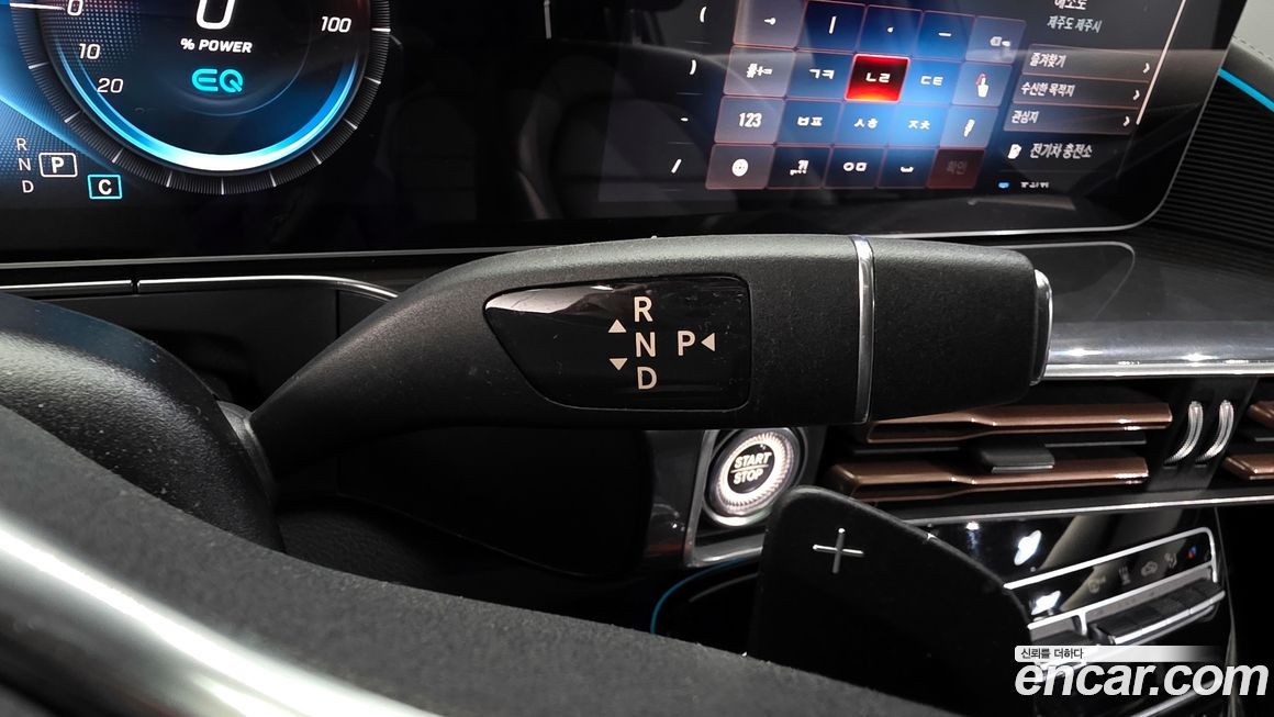 Mercedes-Benz EQC 2020