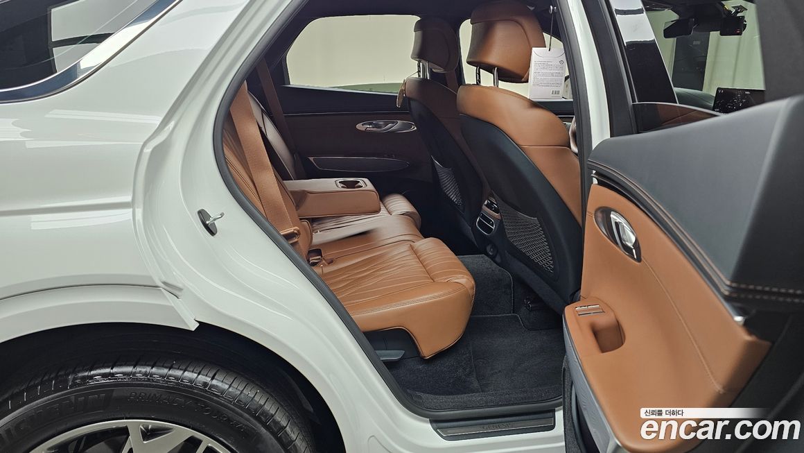 Genesis GV70 2023