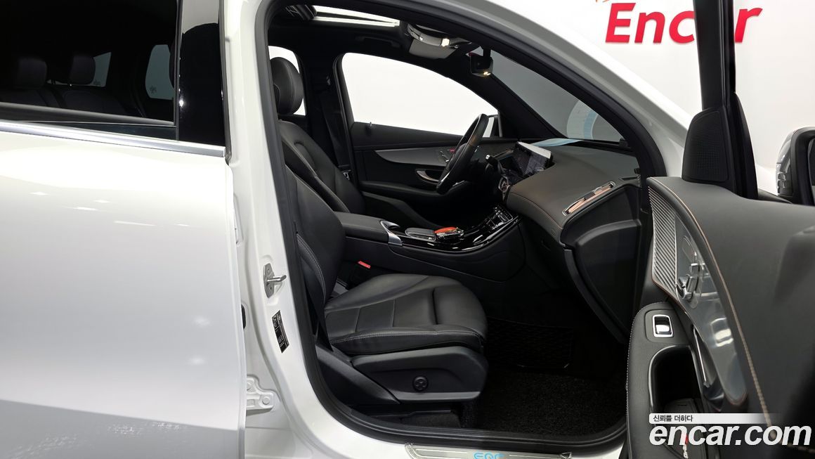 Mercedes-Benz EQC 2020