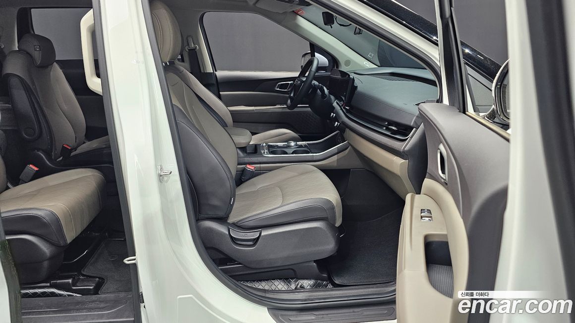 Kia Canival 2025