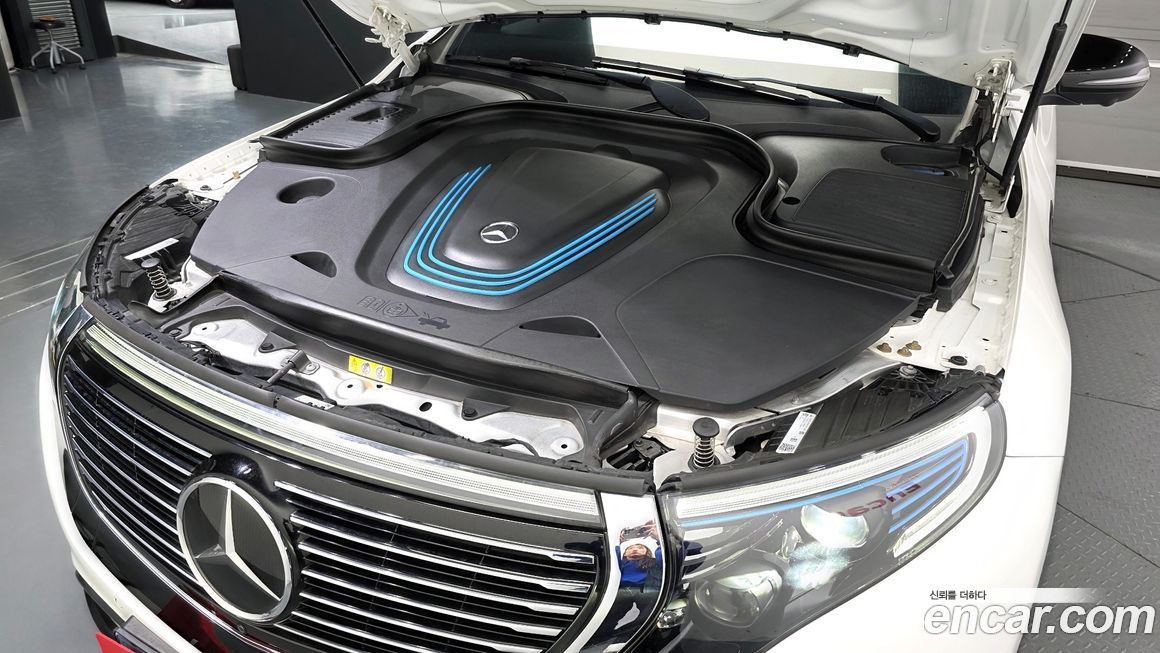 Mercedes-Benz EQC 2020