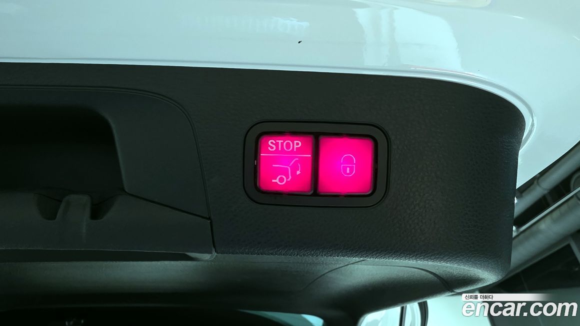 Mercedes-Benz EQC 2020