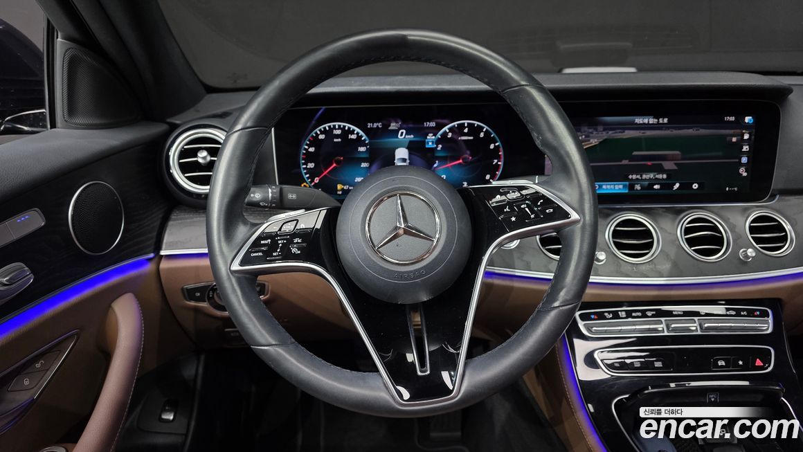 Mercedes-Benz E-Class 2022
